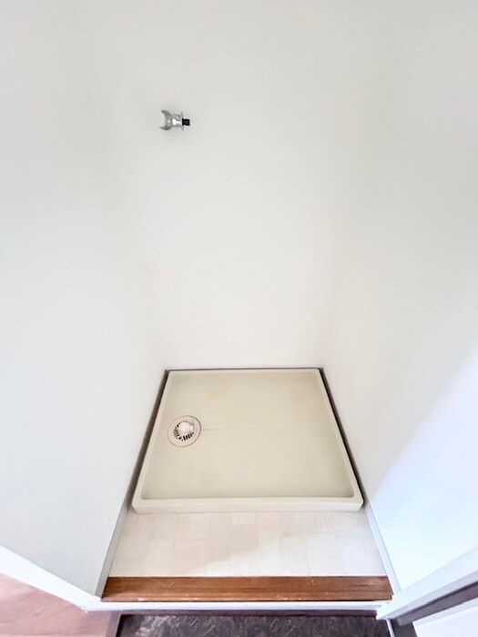 物件内観写真14　(洗濯機置場)