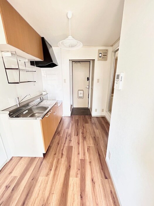 物件内観写真18　(廊下)