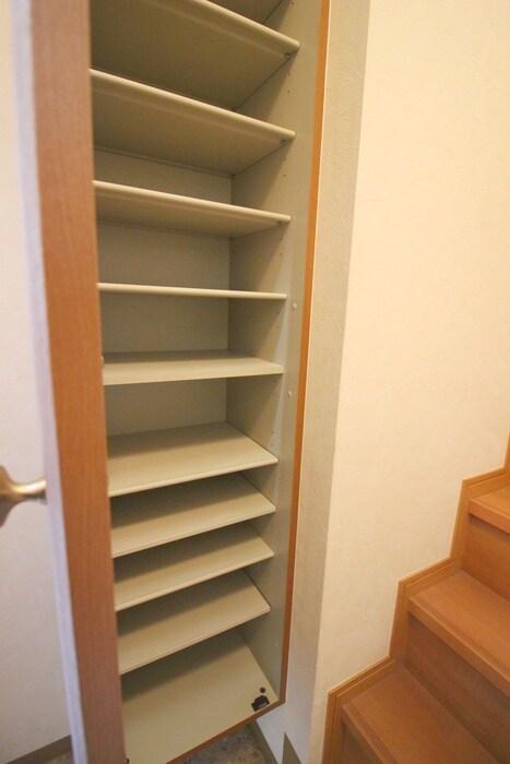 物件内観写真16　(靴箱)