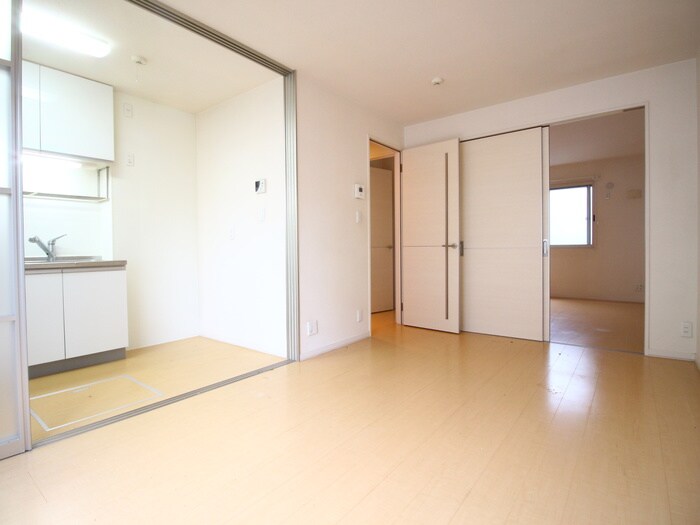 物件内観写真9　(居室)