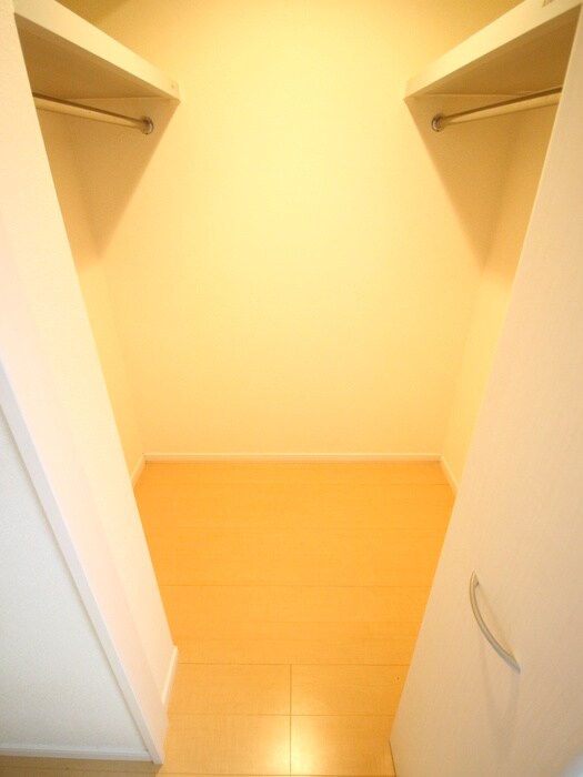 物件内観写真11　(収納)