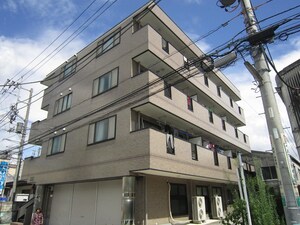 ヴェルドミ－ル鴨居外観写真