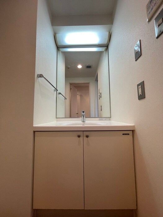 物件内観写真15　(洗面)