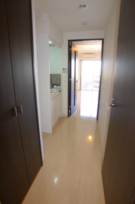 物件内観写真17　(廊下)