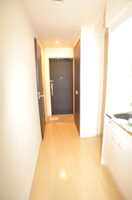 物件内観写真18　(廊下)