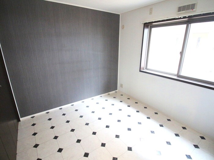 物件内観写真10　(居室)