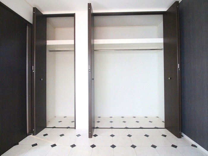 物件内観写真15　(収納)