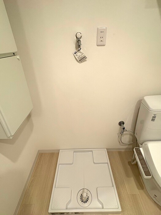 物件内観写真12　(洗濯機置場)