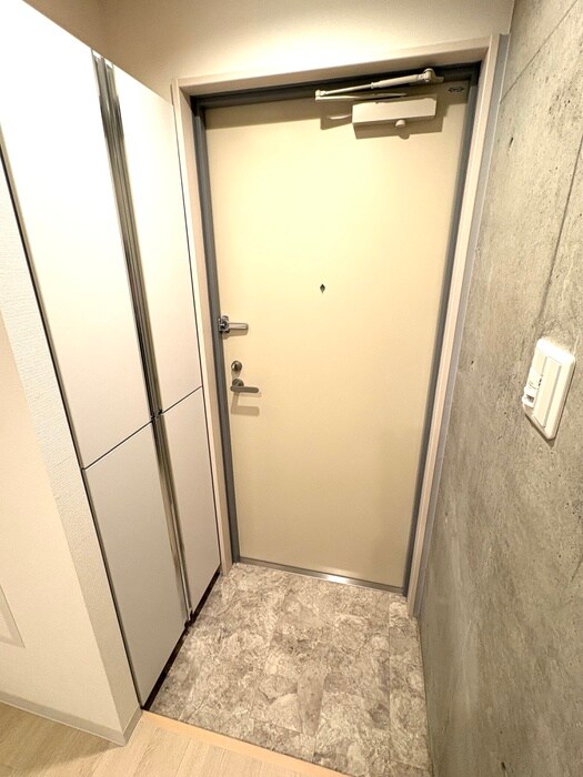 物件内観写真15　(玄関)
