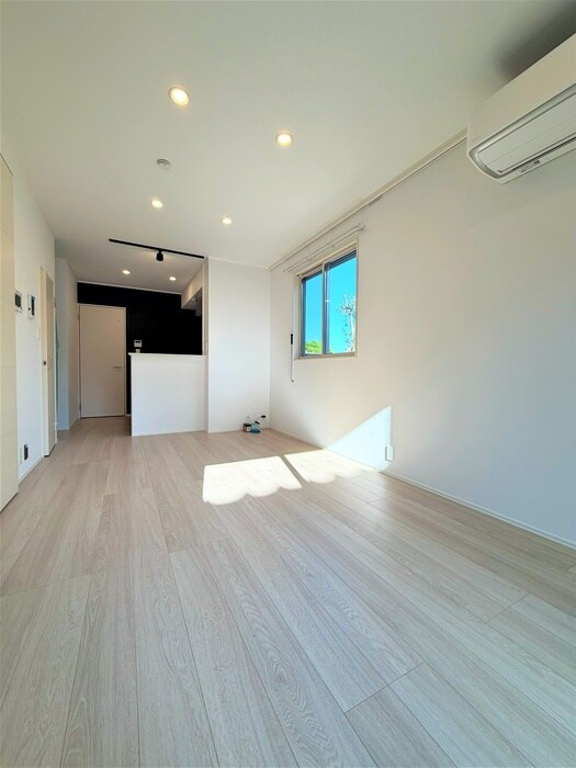 物件内観写真6　(居室)