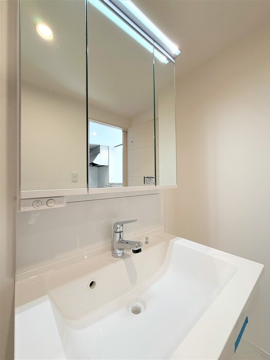 物件内観写真11　(洗面)