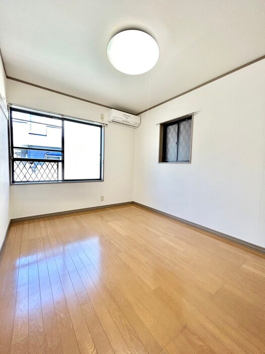 物件内観写真7　(居室)