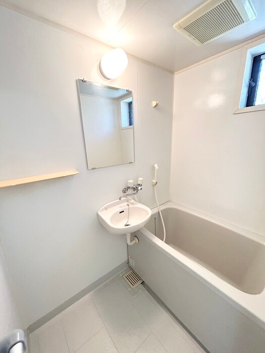 物件内観写真12　(バス／シャワールーム等)