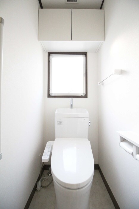 物件内観写真14　(トイレ)