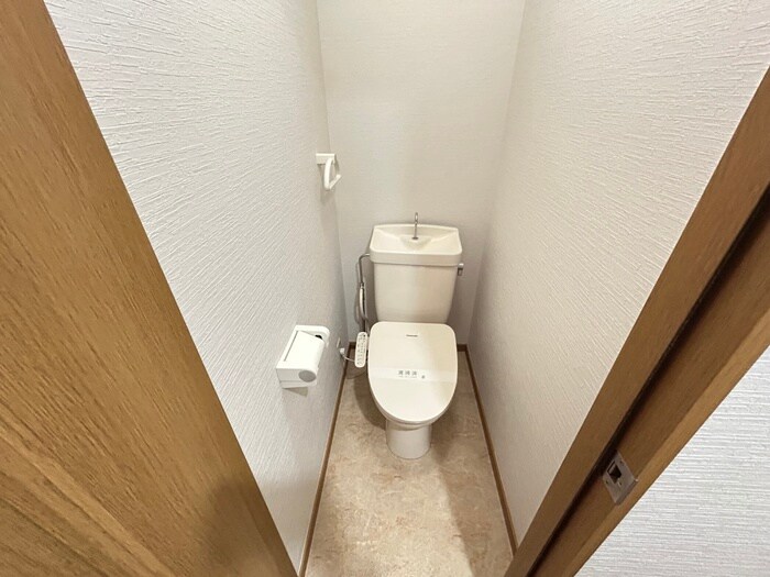 物件内観写真14　(トイレ)