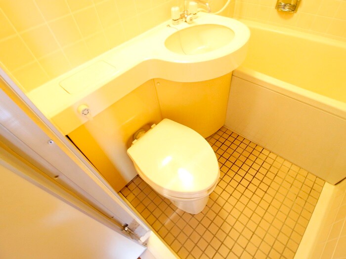 物件内観写真14　(トイレ)