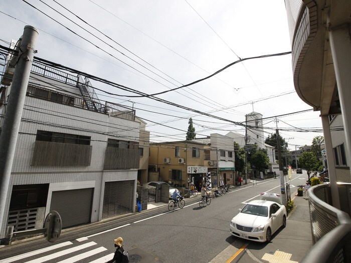 物件内観写真16　(室内からの展望)