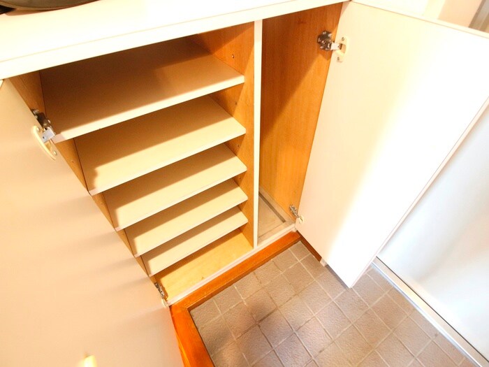 物件内観写真18　(靴箱)