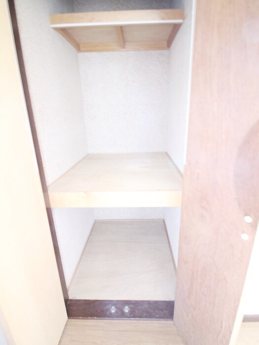 物件内観写真11　(収納)