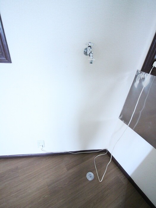 物件内観写真15　(洗濯機置場)