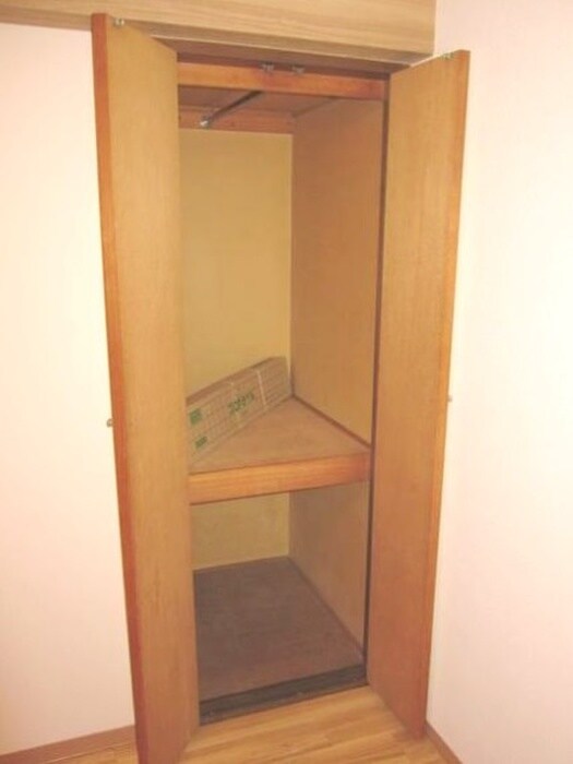 物件内観写真9　(収納)