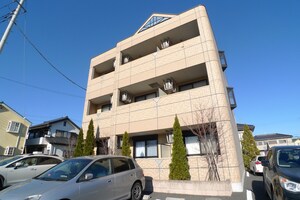ストロベリ－フィ－ルド外観写真