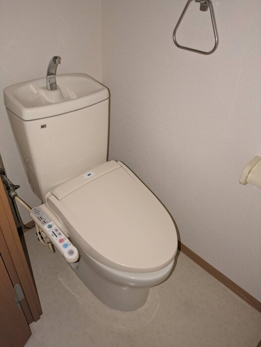 物件内観写真10　(トイレ)