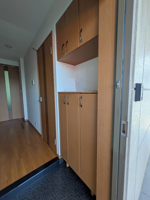 物件内観写真15　(靴箱)