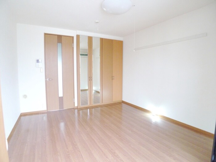 物件内観写真18　(居室)