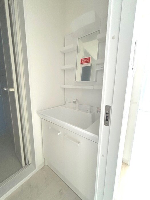 物件内観写真8　(洗面)