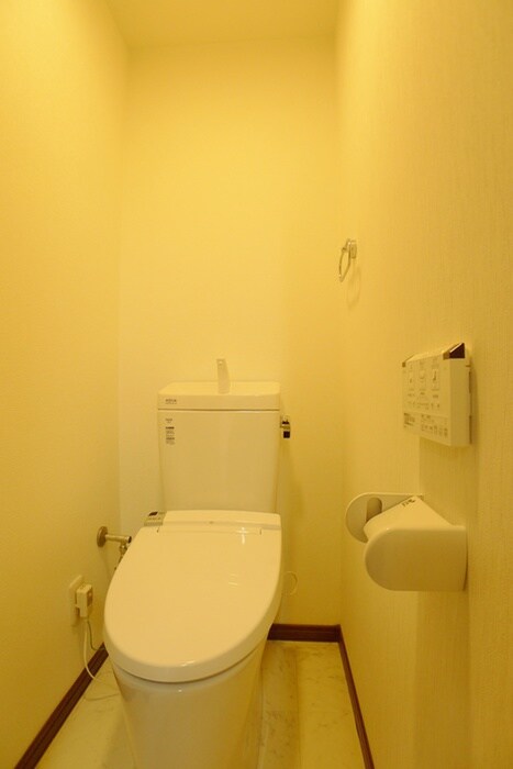 物件内観写真11　(トイレ)