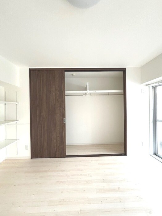 物件内観写真13　(収納)