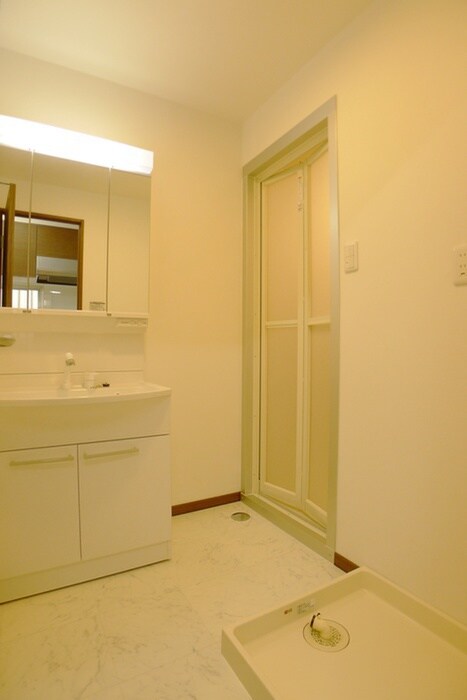 物件内観写真17　(洗濯機置場)