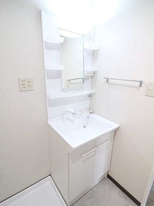 物件内観写真12　(洗面)