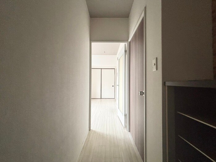 物件内観写真18　(廊下)