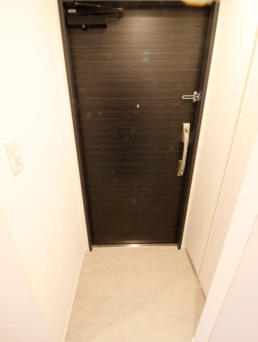 物件内観写真14　(玄関)