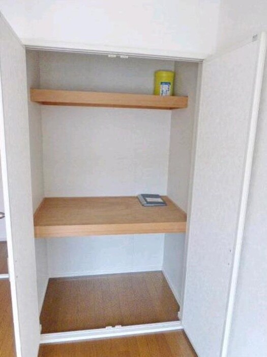 物件内観写真7　(収納)