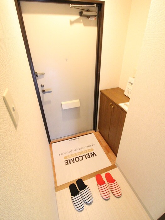 物件内観写真15　(玄関)