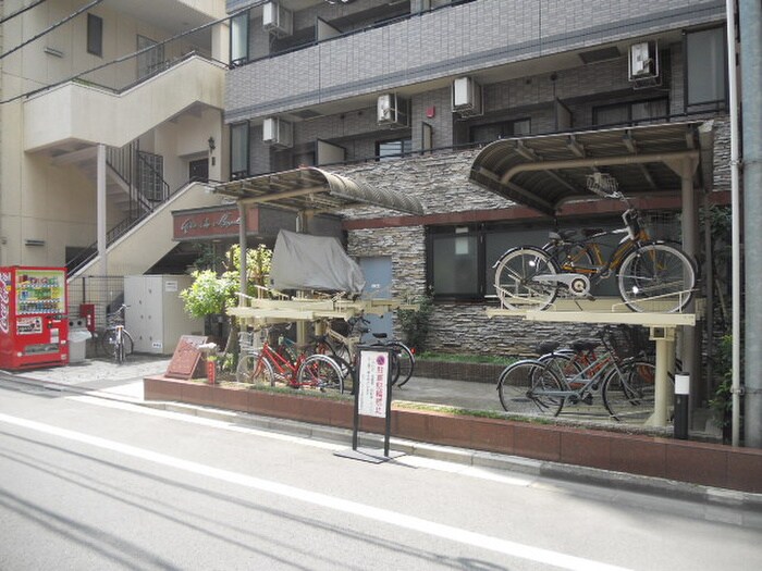 物件外観写真3　(駐輪場)