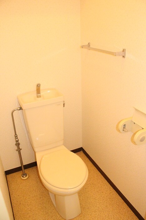 物件内観写真16　(トイレ)