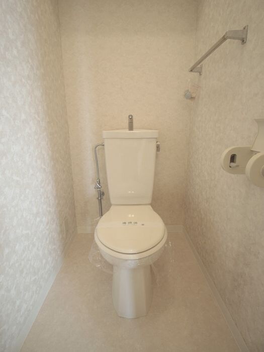 物件内観写真18　(トイレ)