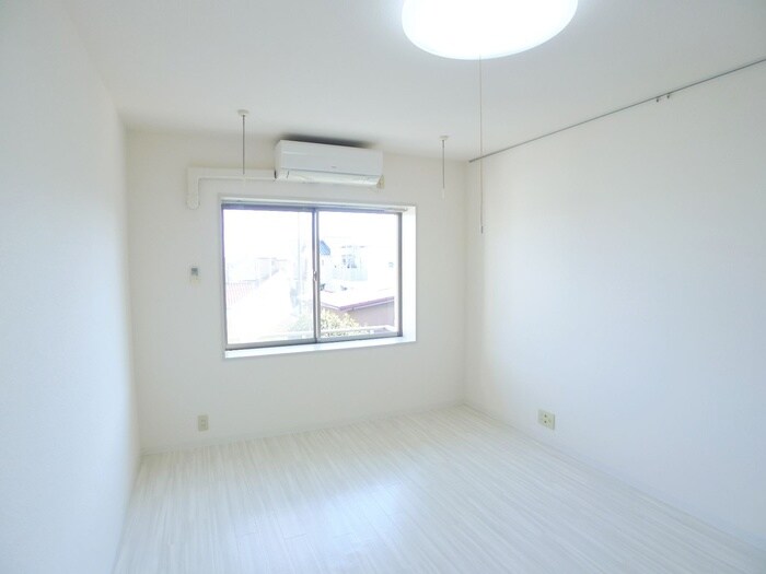 物件内観写真11　(居室)