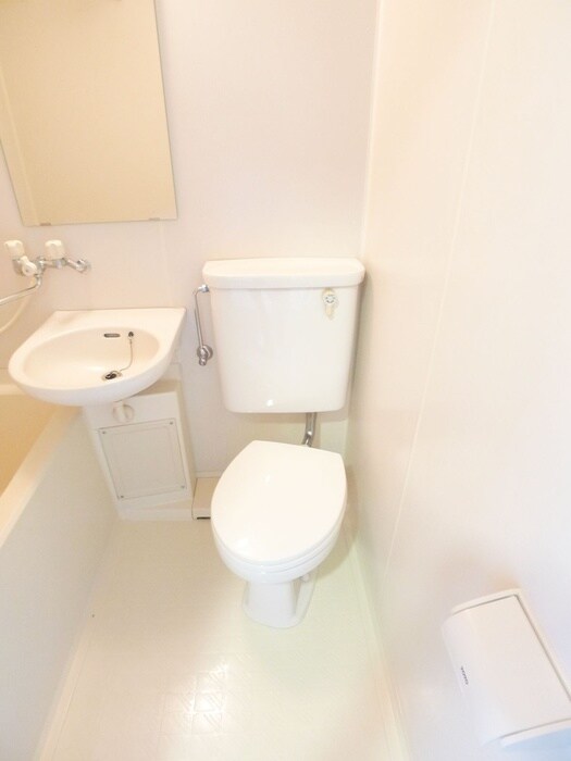 物件内観写真14　(トイレ)