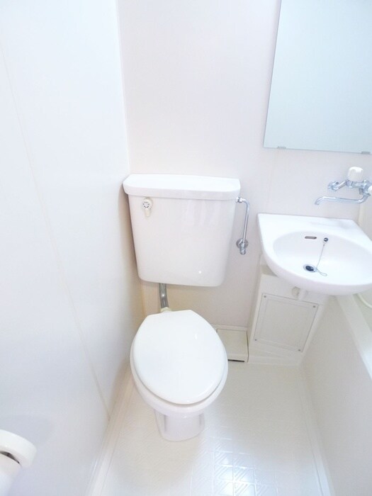 物件内観写真14　(トイレ)