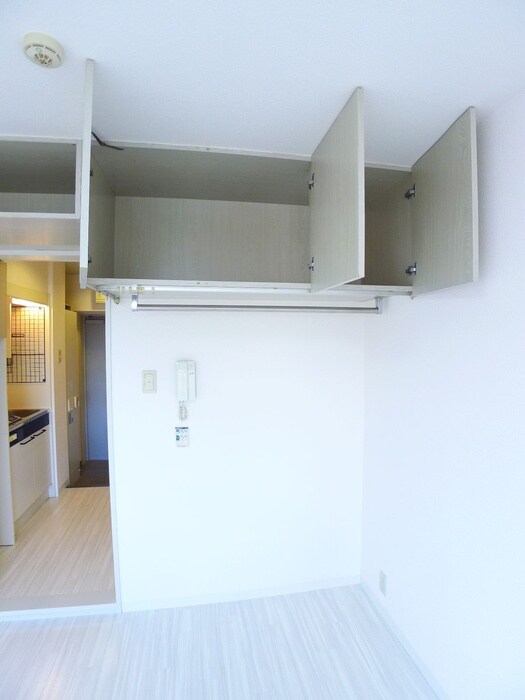 物件内観写真16　(収納)