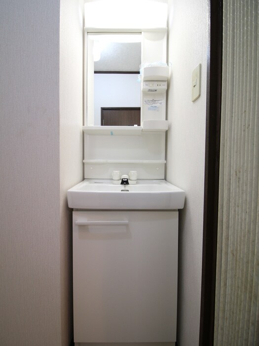 物件内観写真11　(洗面)