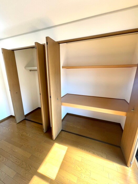 物件内観写真11　(収納)