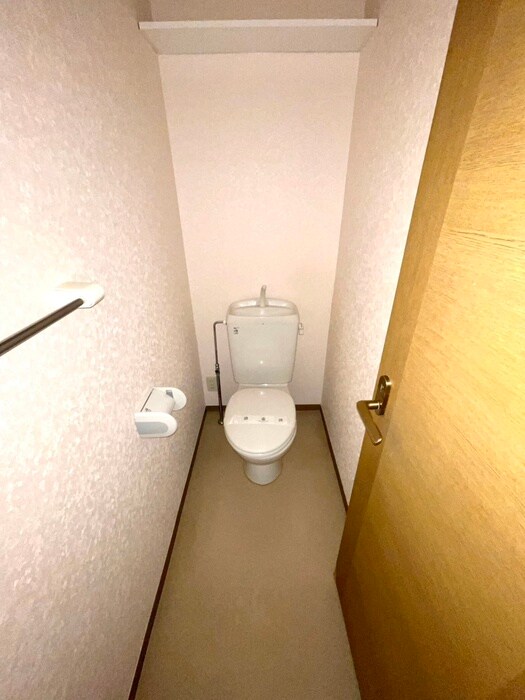物件内観写真14　(トイレ)