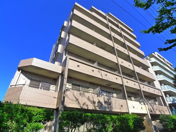 グッドフラットⅢの物件外観写真