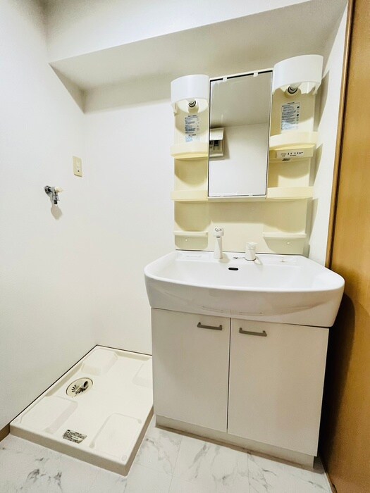 物件内観写真11　(洗面)